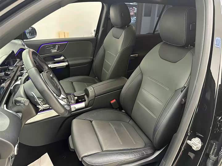 Mercedes-Benz GLB 2023 AMG GLB 35 4 MATIC — фото 15