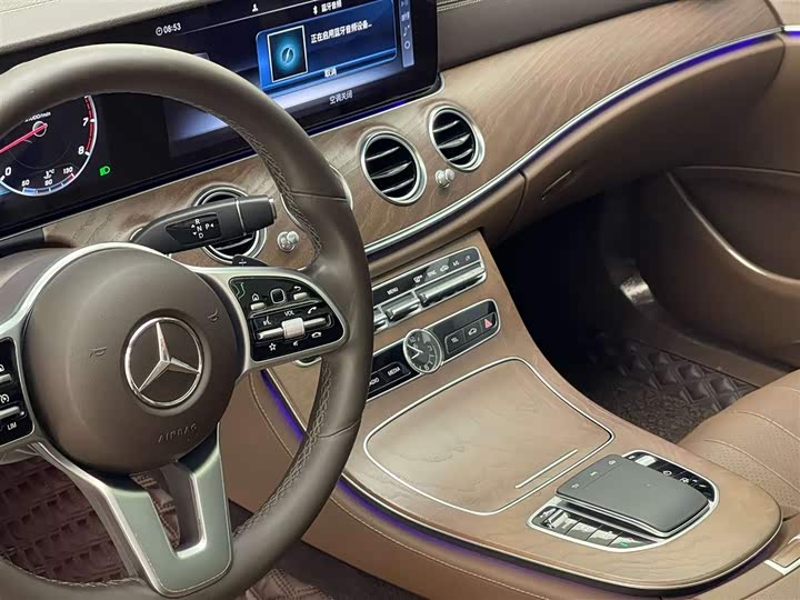 Mercedes-Benz E-Class 2020 E 300 L Luxury — фото 11
