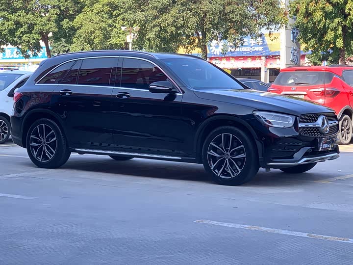 Mercedes-Benz GLC 2020 GLC 260 L 4 MATIC Luxury — фото 3