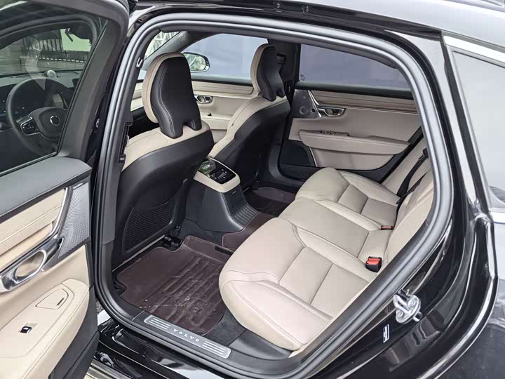 Volvo S90 Hybrid 2026 Hybrid 4 WD — фото 6