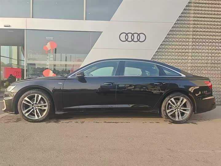 Audi A6L 2024 40 TFSI — фото 9