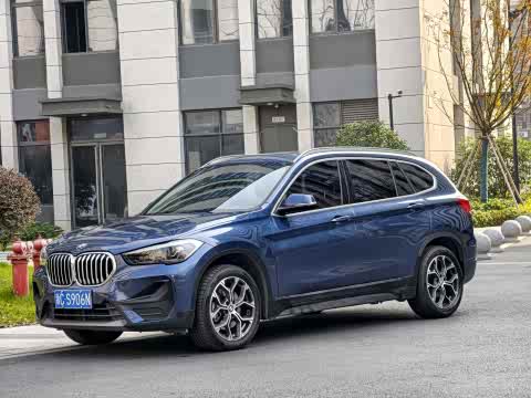 BMW X1 2021 s Drive 25 Li Leading — фото 18