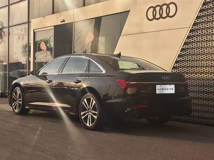 Audi A6L 2024 40 TFSI — фото 4