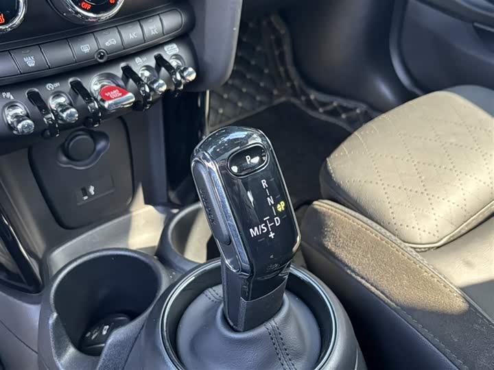 MINI Hatch — фото 14
