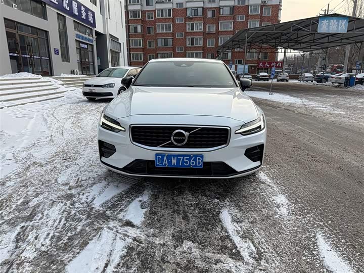 Volvo S60 2020 T 4 — фото 4