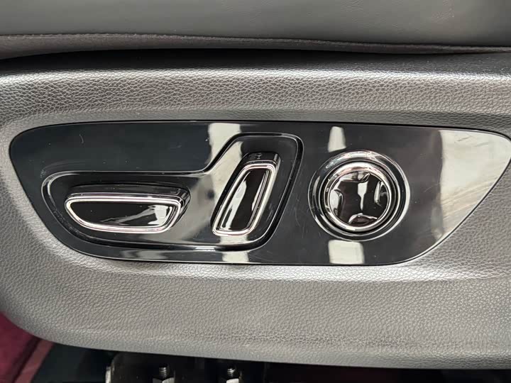 Trumpchi M8 2023 — фото 16