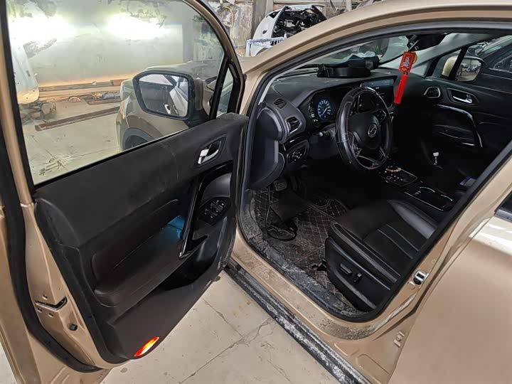 Trumpchi GS4 2018 235 T AT 2 WD — фото 19
