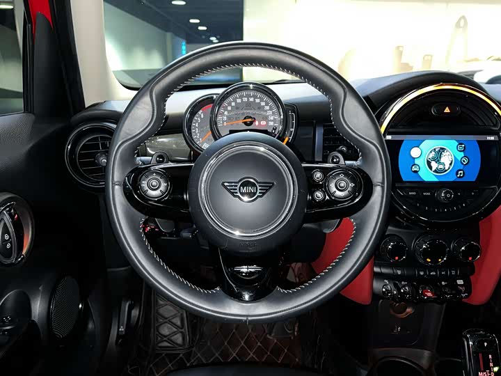 MINI Hatch — фото 16