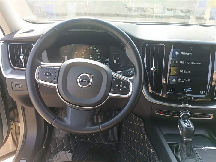 Volvo XC60 2020 T 5 4 WD — фото 4