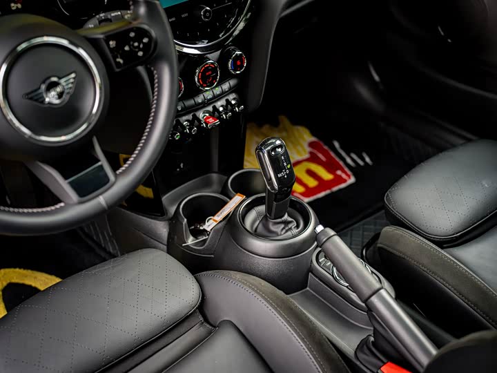 MINI Hatch — фото 14