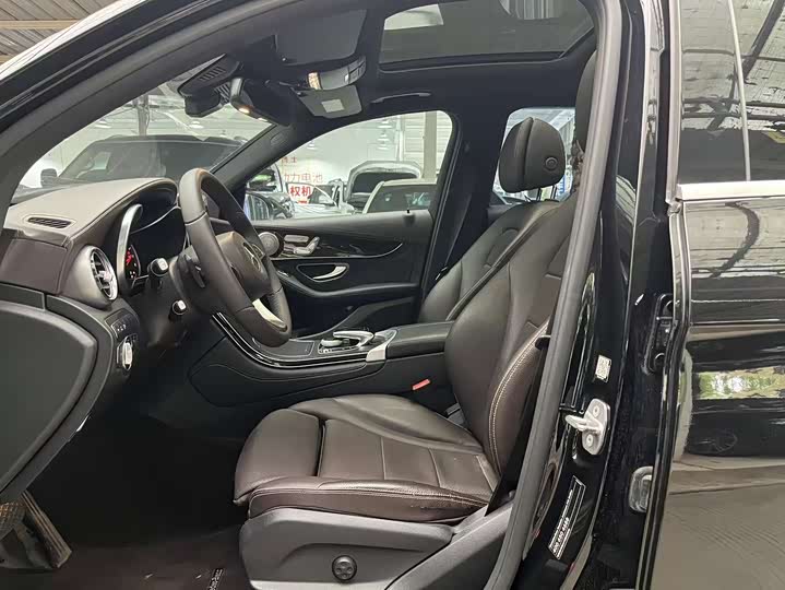 Mercedes-Benz GLC 2017 GLC 260 4 MATIC Luxury — фото 9