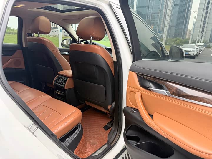 BMW X6 2015 x Drive 28i — фото 13