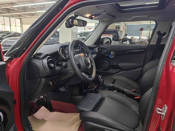 MINI Hatch — фото 10