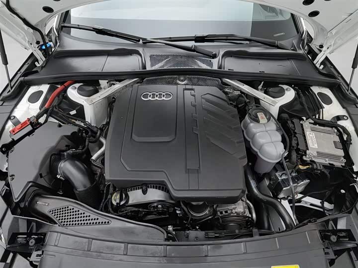 Audi A4L 2024 40 TFSI — фото 6