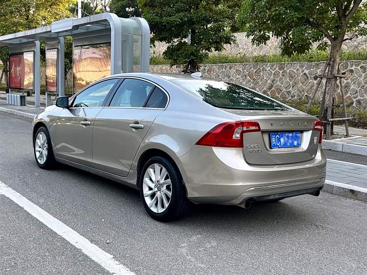 Volvo S60 2015 S 60 L 2.0 T — фото 5