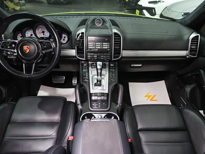 Porsche Cayenne 2015 Cayenne GTS 3.6 T — фото 14