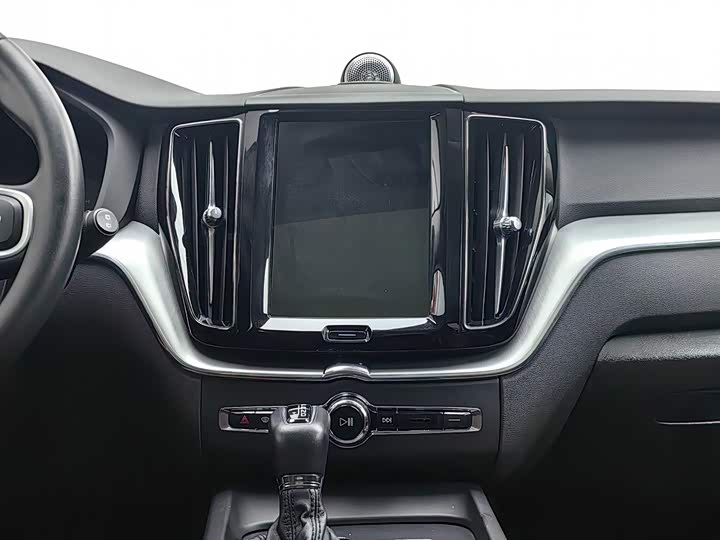 Volvo XC60 T5 полный привод V — фото 12