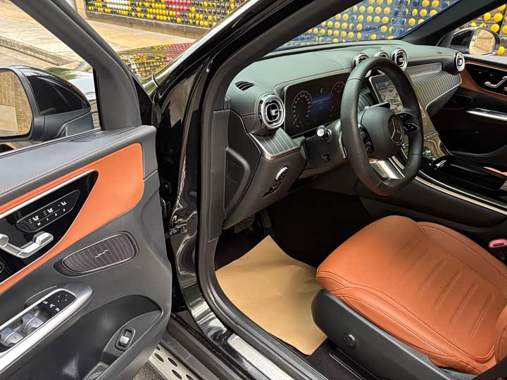 Mercedes-Benz GLC 2023 GLC 260 L 4 MATIC Luxury 7 — фото 5