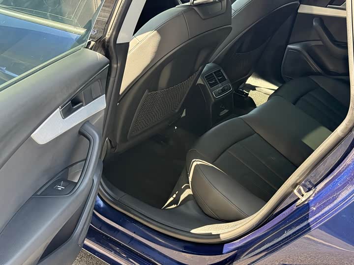 Audi A5 2021 Sportback 40 TFSI — фото 5