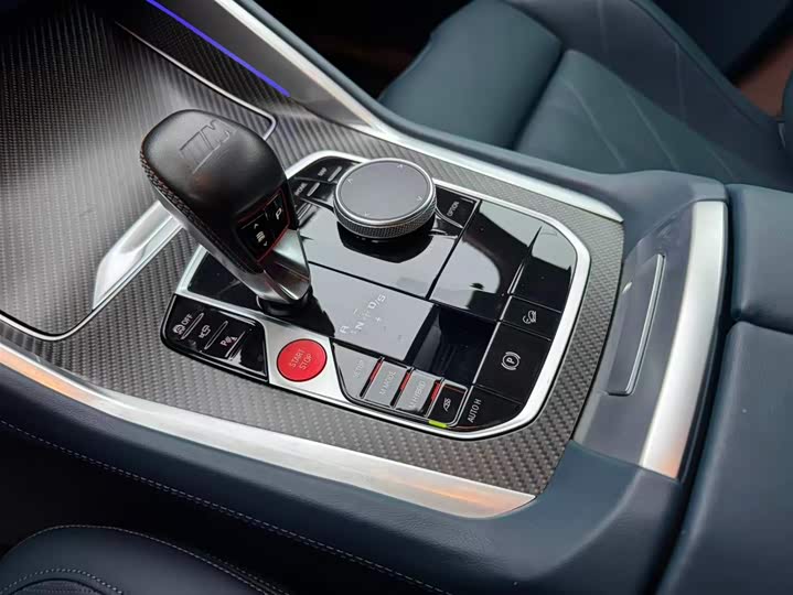 BMW XM 2023 Base — фото 11