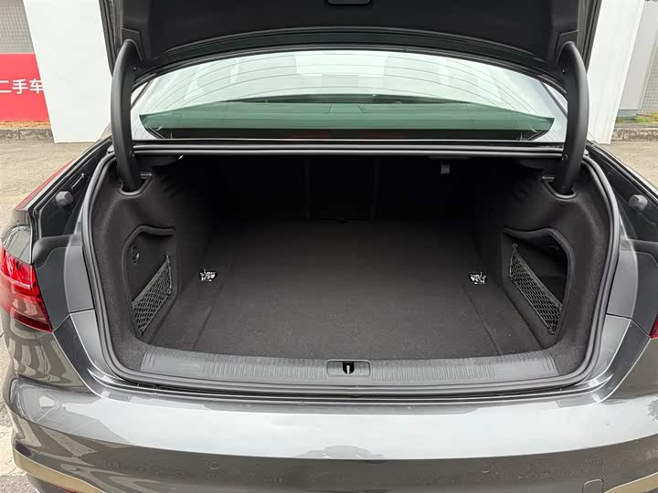 Audi A4L 2024 40 TFSI quattro RS — фото 15