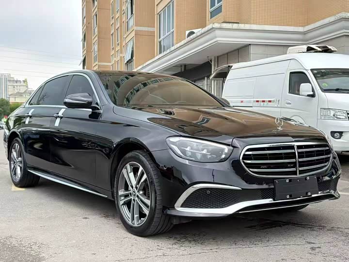 Mercedes-Benz E-Class E 260 L — фото 3