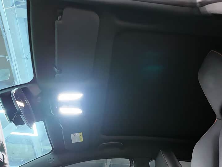 Changan UNI-T 2022 1.5 T Premium — фото 16