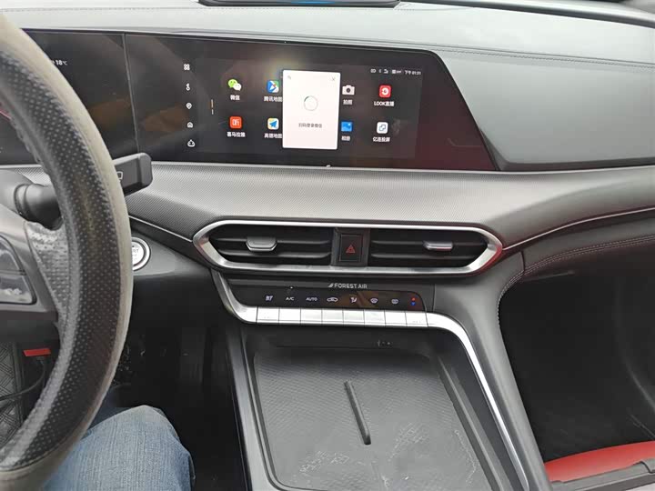 Changan UNI-T 2020 1.5 T Premium — фото 12