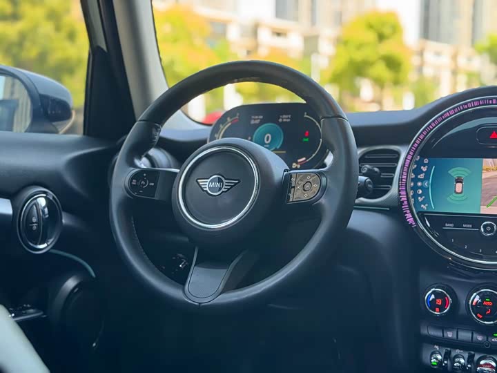 MINI Hatch — фото 12