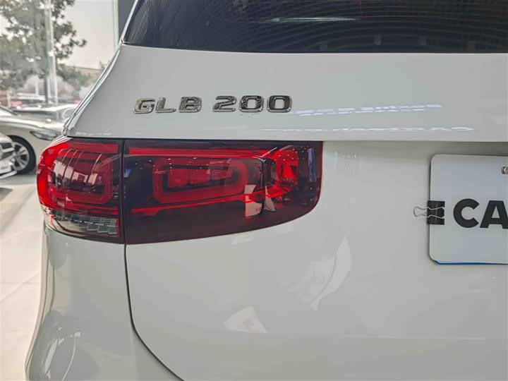 Mercedes-Benz GLB 2022 GLB 200 — фото 14