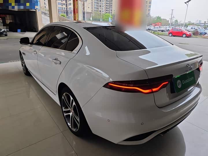 Jaguar XEL 2020 2.0 T 200 PS R-DYNAMIC S — фото 23