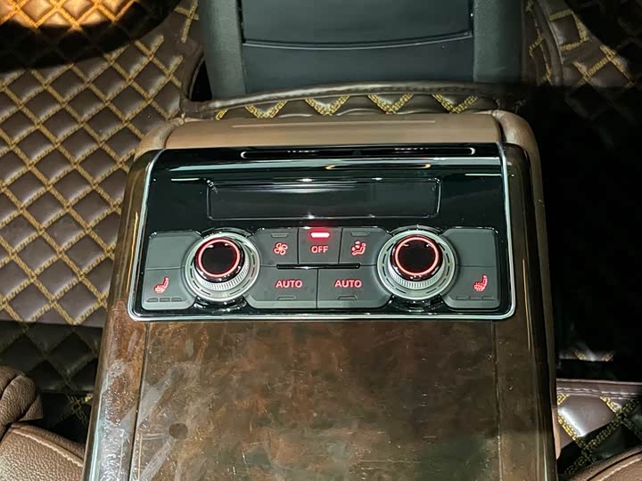 Audi A8 2016 A 8 L 45 TFSI quattro Comfort — фото 18