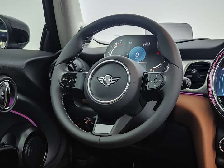 MINI Hatch — фото 10