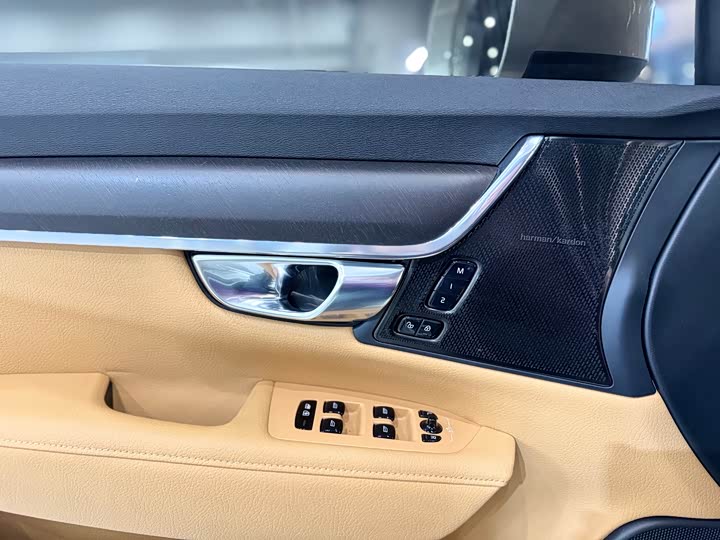 Volvo V90 2019 Cross Country T 5 AWD V — фото 26