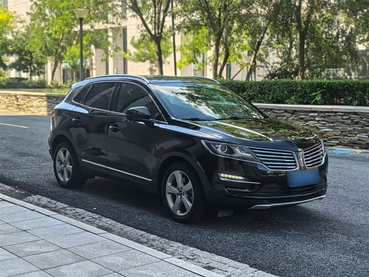 Lincoln MKC 2017 2.0 T 2 WD — фото 8