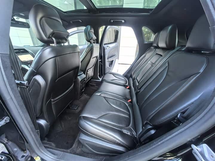 Lincoln MKC 2017 2.0 T 2 WD — фото 19