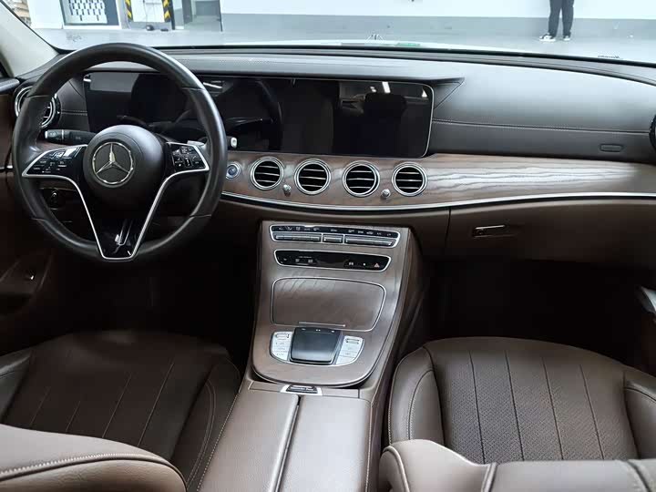 Mercedes-Benz E-Class рестайлинг E 300 L стиль — фото 6