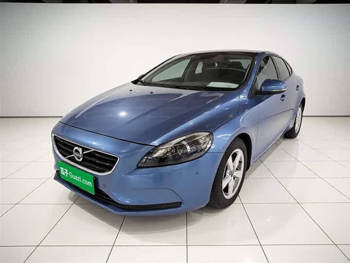 Volvo V40 2016 T 3 — фото 2