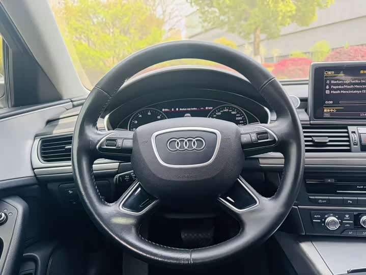 Audi A6L TFSI — фото 9