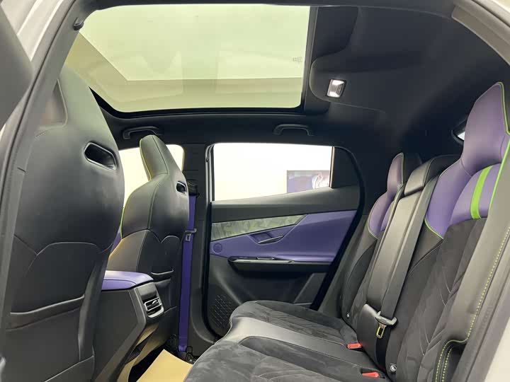 Changan UNI-T 2023 1.5 T Premium — фото 24