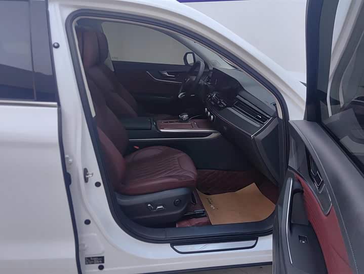 Hongqi HS5 2023 2.0 T Pro — фото 8