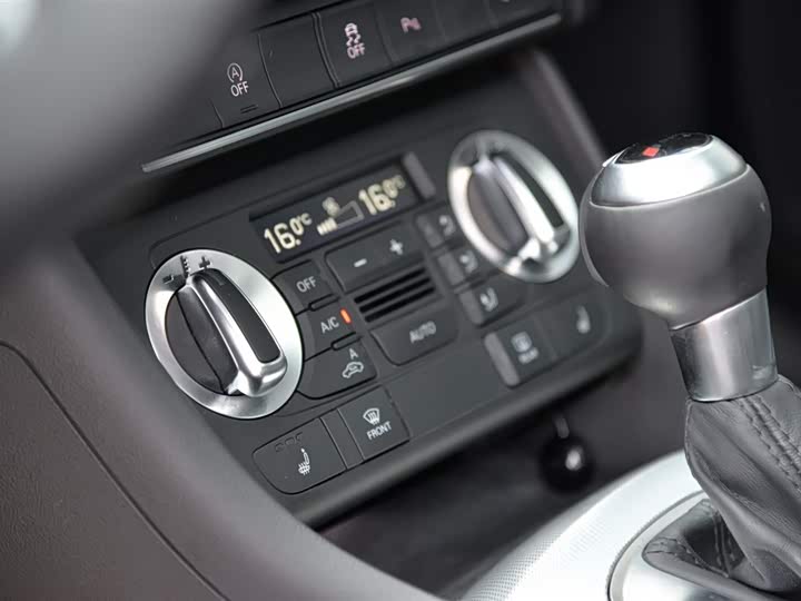 Audi Q3 2015 35 TFSI quattro — фото 9