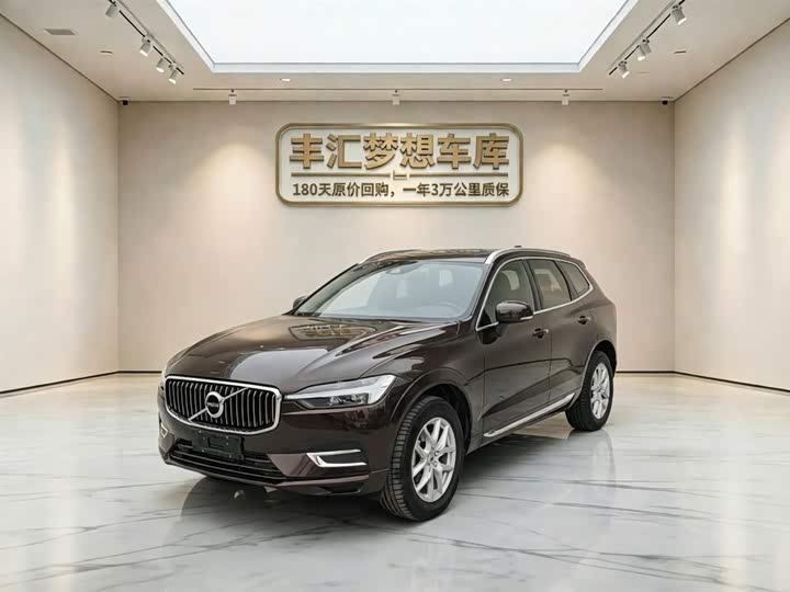 Volvo XC60 2021 T 5 4 WD — фото 1