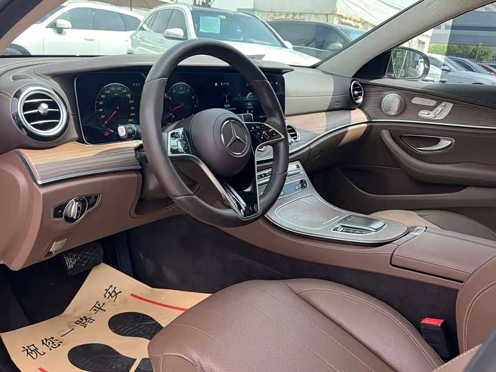 Mercedes-Benz E-Class 2022 E 300 L Luxury — фото 21