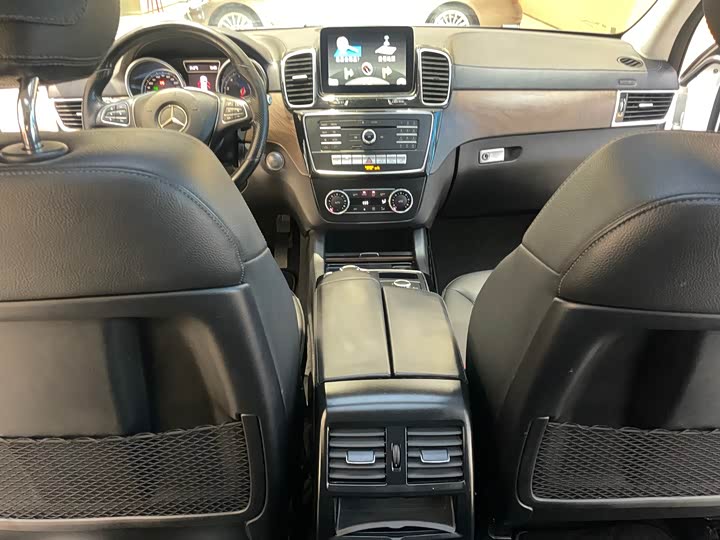 Mercedes-Benz GLE — фото 12