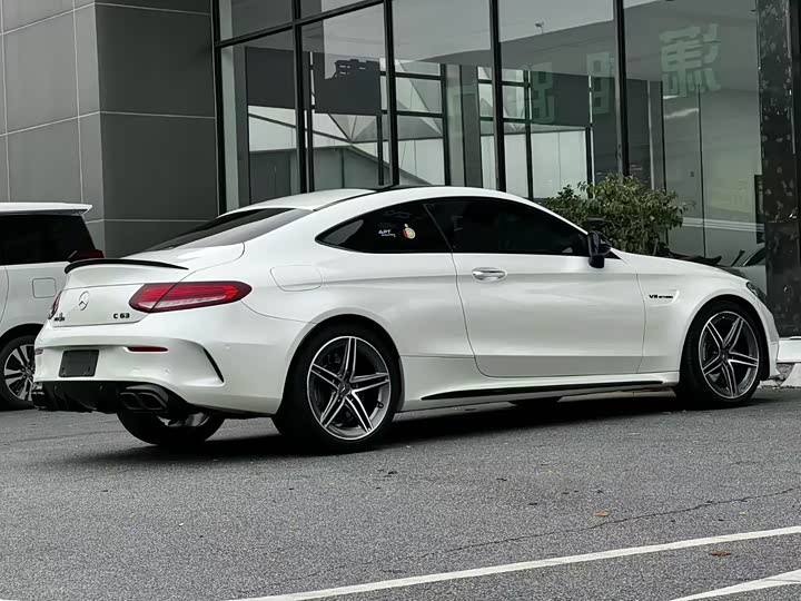 Mercedes-Benz C-Class 2019 AMG C 63 — фото 9