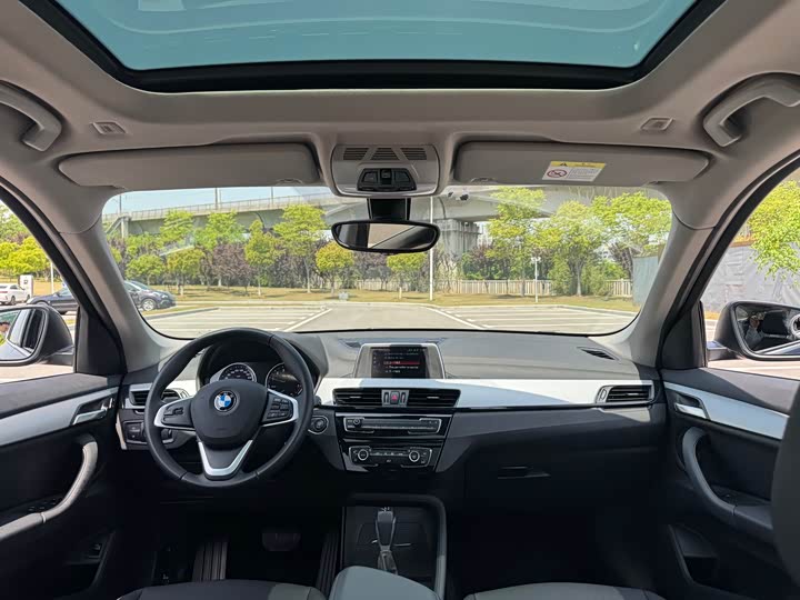 BMW X1 2019 s Drive 20 Li Leading — фото 13