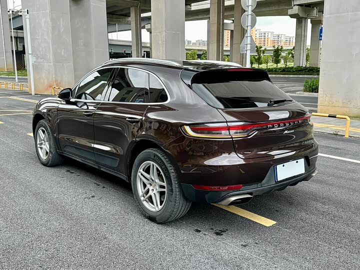 Porsche Macan 2020 Macan 2.0 T — фото 12