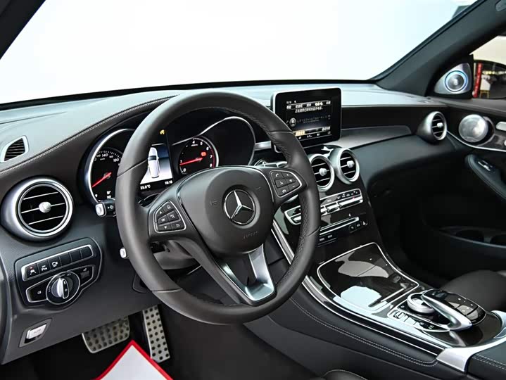 Mercedes-Benz GLC 2019 GLC 260 L 4 MATIC Luxury — фото 15