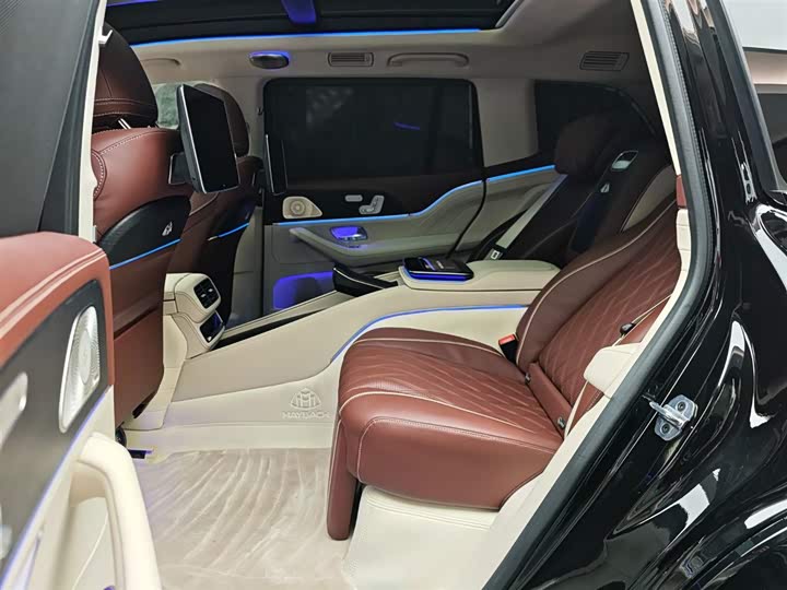 Maybach GLS 2025 GLS 600 4 MATIC — фото 9